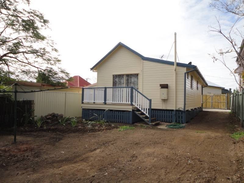 90 Woodend Road, Woodend QLD 4305