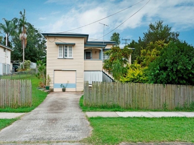 54 Clifton Street, Booval QLD 4304