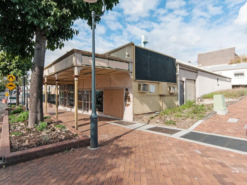 196 Brisbane Street, Ipswich QLD 4305