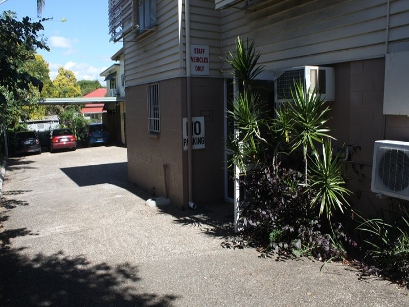 65 Blackstone Road, Eastern Heights QLD 4305