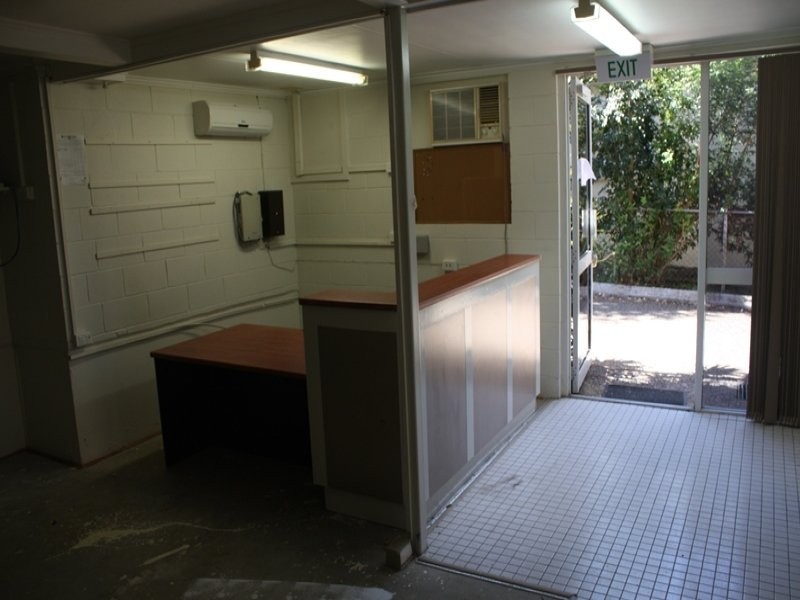 65 Blackstone Road, Eastern Heights QLD 4305