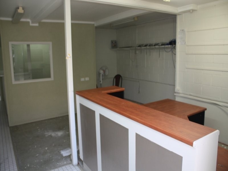 65 Blackstone Road, Eastern Heights QLD 4305