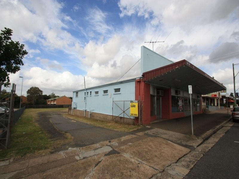 32 South Station Road, Booval QLD 4304