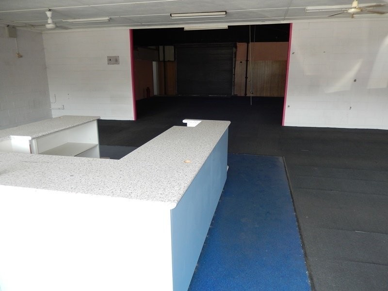 32 South Station Road, Booval QLD 4304