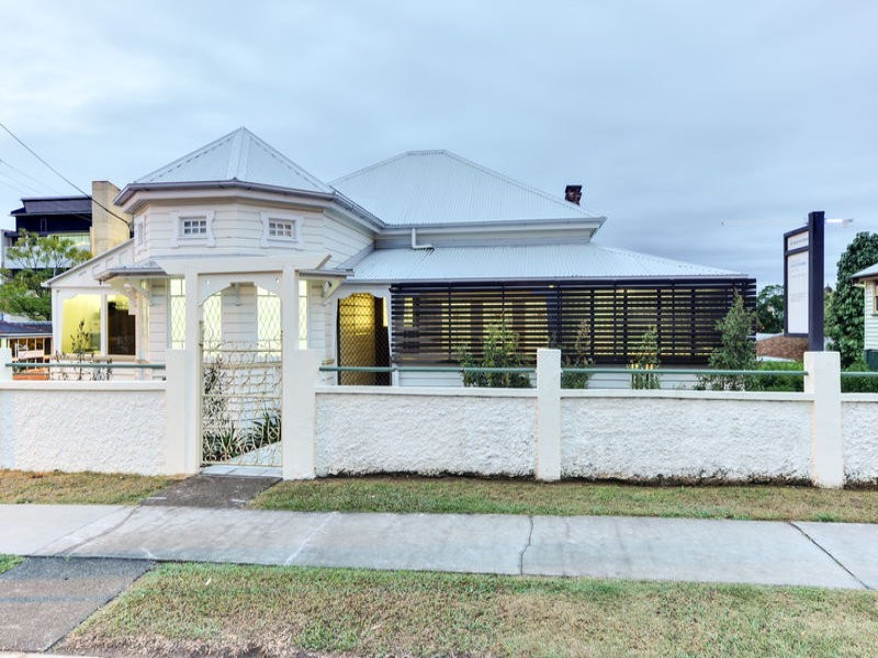 61 Roderick Street, Ipswich QLD 4305