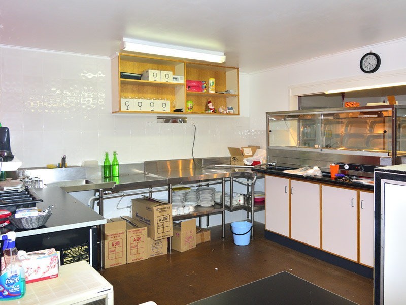 160 Ipswich Street, Esk QLD 4312