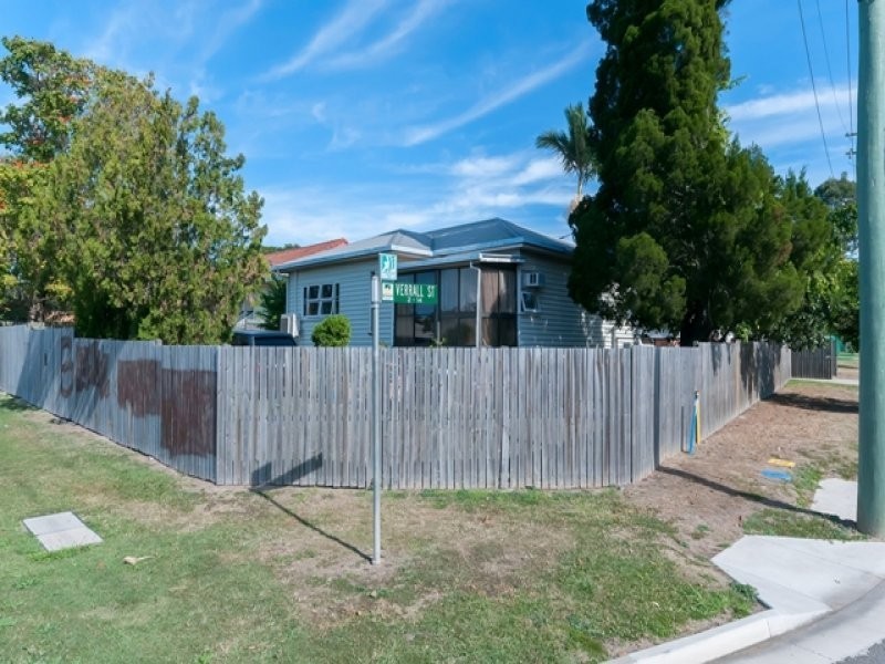 6 Endeavour Road, Riverview QLD 4303