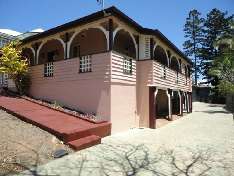 67 Ellenborough Street, Ipswich QLD 4305