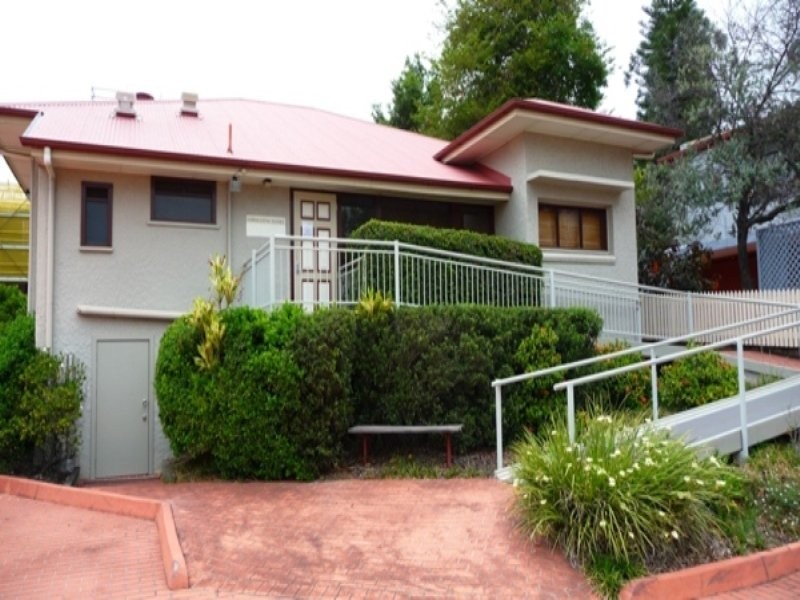 2 Court Street, Ipswich QLD 4305