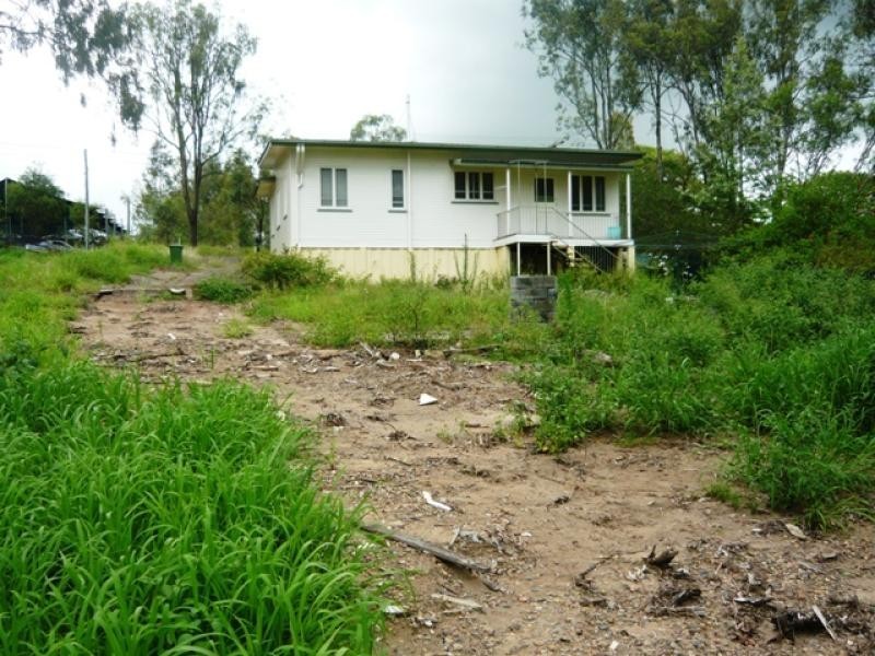 24 Leonard Street, Yamanto QLD 4305