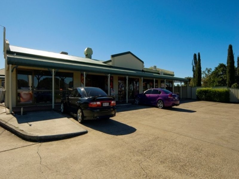 11 Queen Street, Walloon QLD 4306