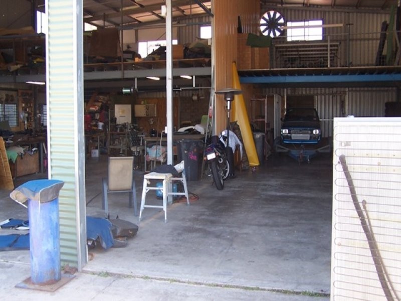 61 Lobb Street, Churchill QLD 4305