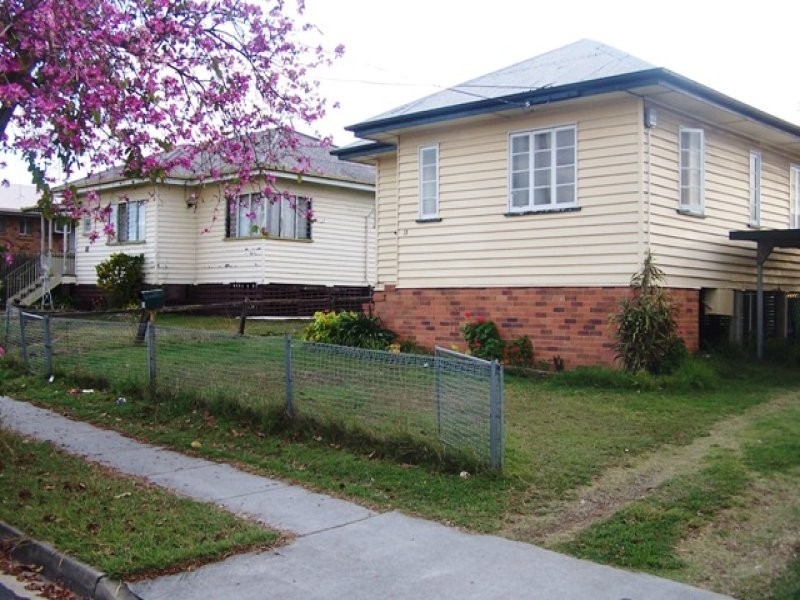 19 South Station Road, Booval QLD 4304