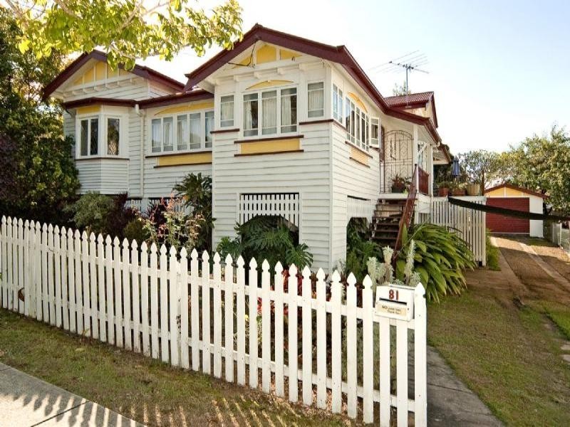 81 Roderick Street, Ipswich QLD 4305