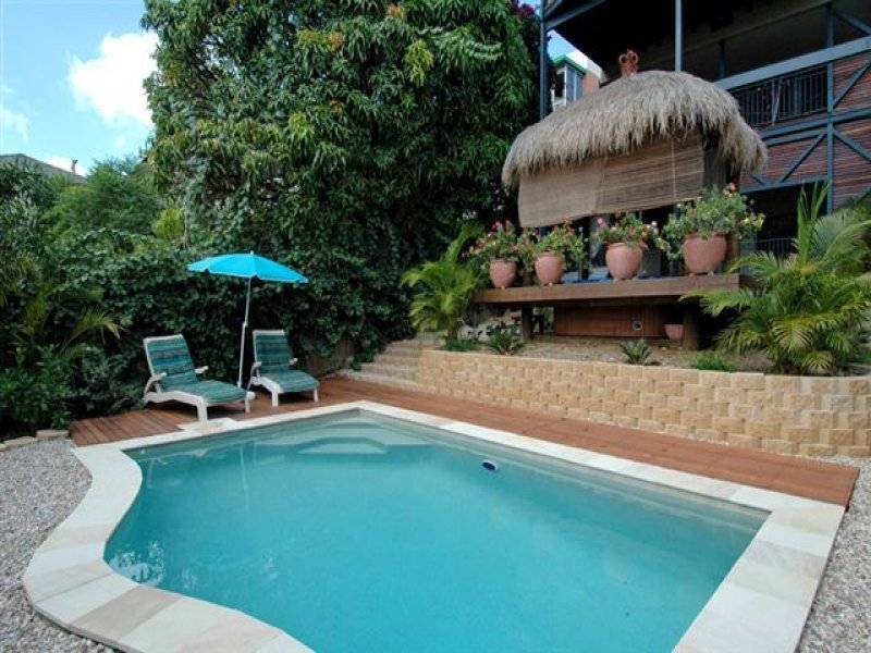 3 East Street, Burleigh Heads QLD 4220