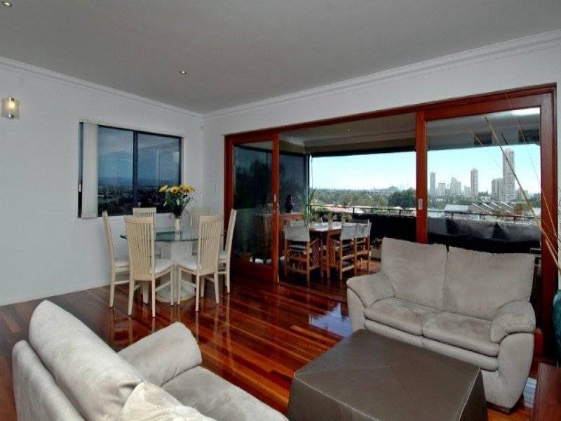 3 East Street, Burleigh Heads QLD 4220