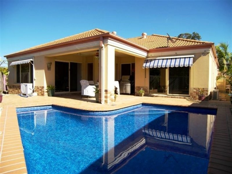 6 Torres Court, Burleigh Waters QLD 4220