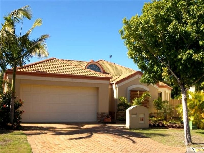 6 Torres Court, Burleigh Waters QLD 4220