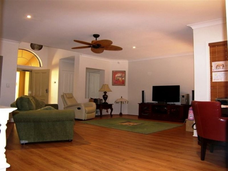 6 Torres Court, Burleigh Waters QLD 4220