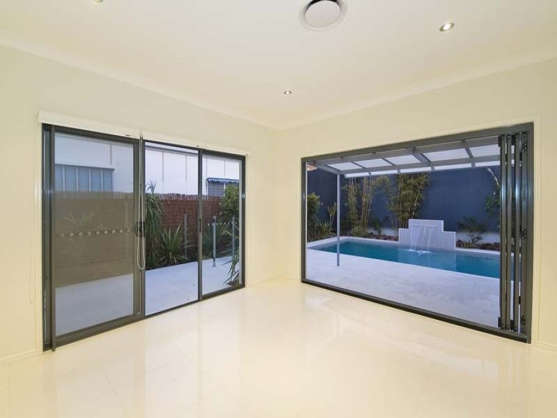 20 William Street, Mermaid Beach QLD 4218