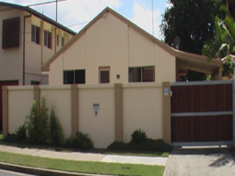 9 Tarni Avenue, Palm Beach QLD 4221