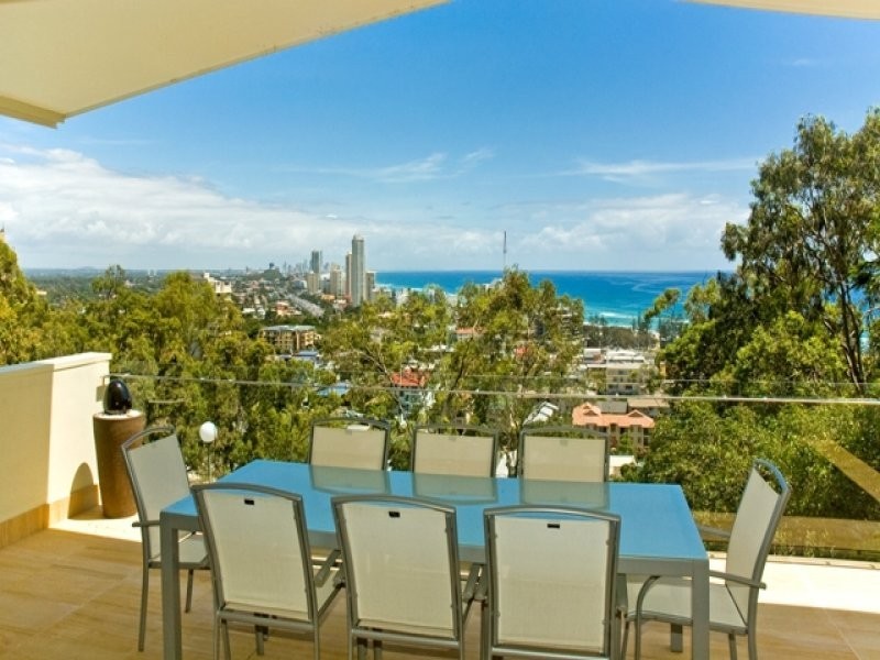 61 George Street, Burleigh Heads QLD 4220