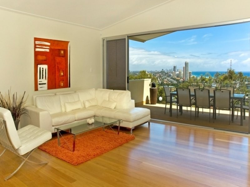 61 George Street, Burleigh Heads QLD 4220