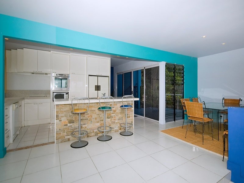 46 Hill Avenue, Burleigh Heads QLD 4220