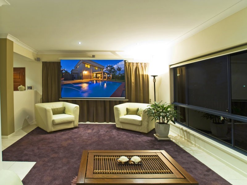 4 Majorca Crescent, Varsity Lakes QLD 4227