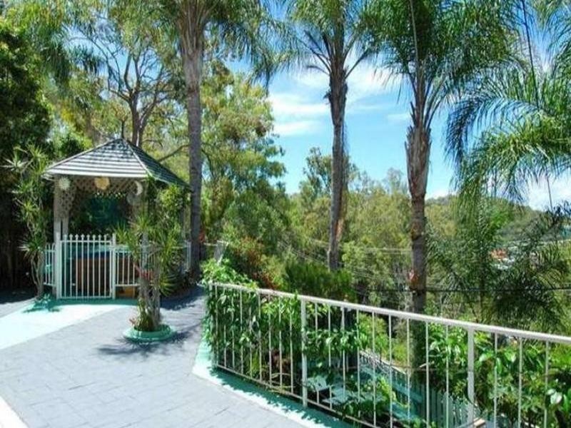 148 Ocean Parade, Burleigh Heads QLD 4220