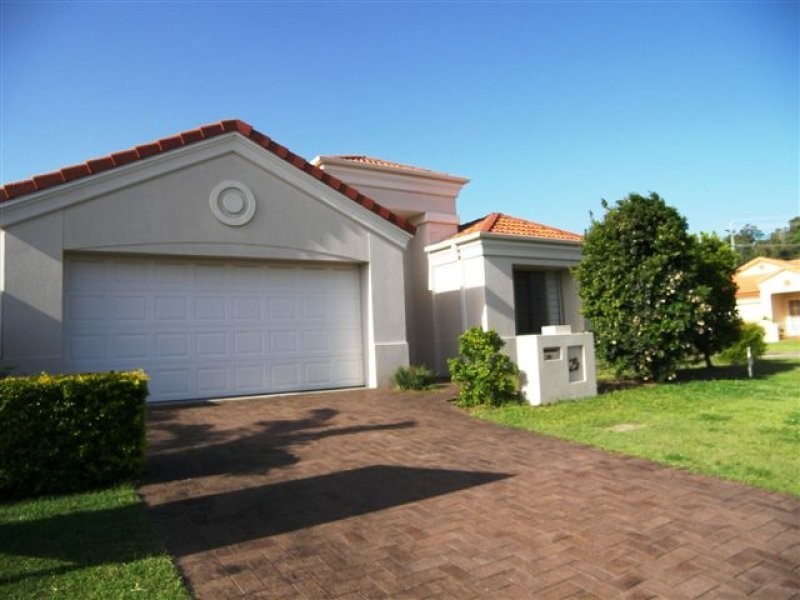 10 Maldives Way, Burleigh Waters QLD 4220