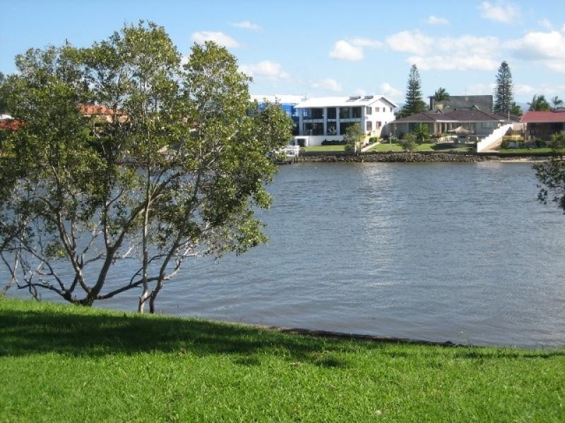 9/7 Campbell Street, Sorrento QLD 4217