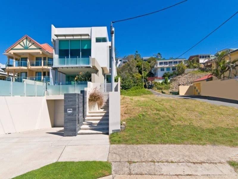 654 Pacific Parade, Tugun QLD 4224