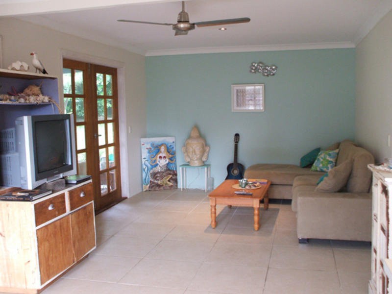 18 Alinjarra Drive, Tugun QLD 4224