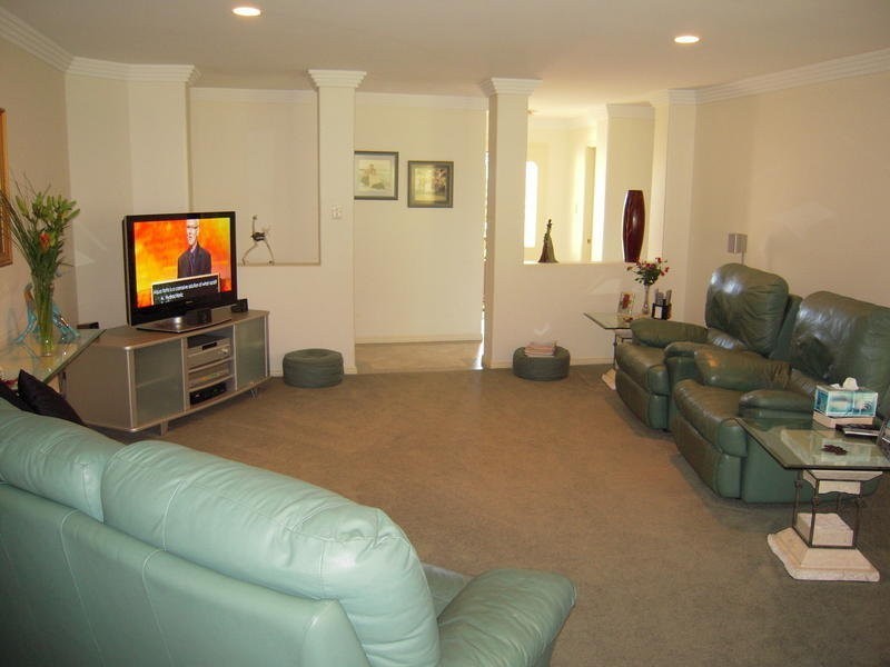 8 Cajeput Court, Reedy Creek QLD 4227