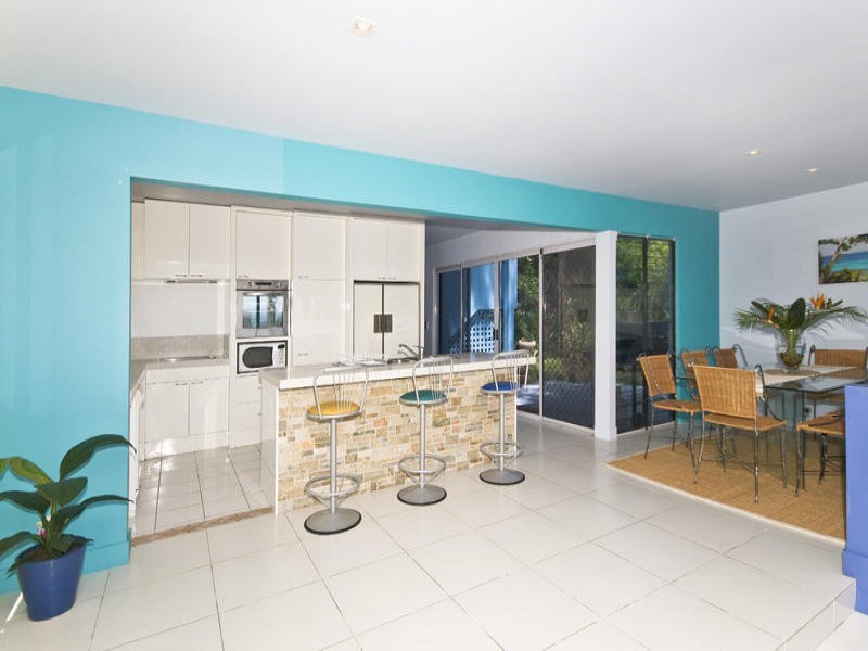 46 Hill Avenue, Burleigh Heads QLD 4220