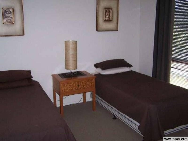 90 Albatross Avenue, Mermaid Beach QLD 4218