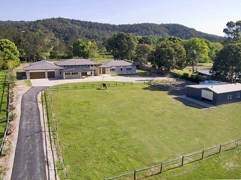 11 Benaroon Court, Tallebudgera QLD 4228