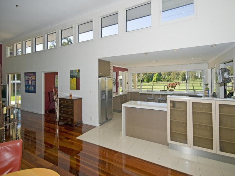 11 Benaroon Court, Tallebudgera QLD 4228