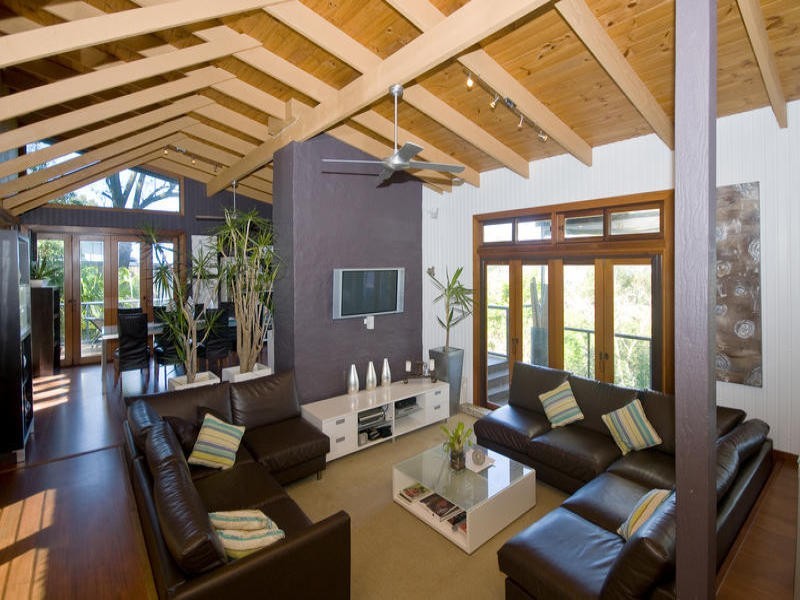 2 Kandra Avenue, Currumbin QLD 4223