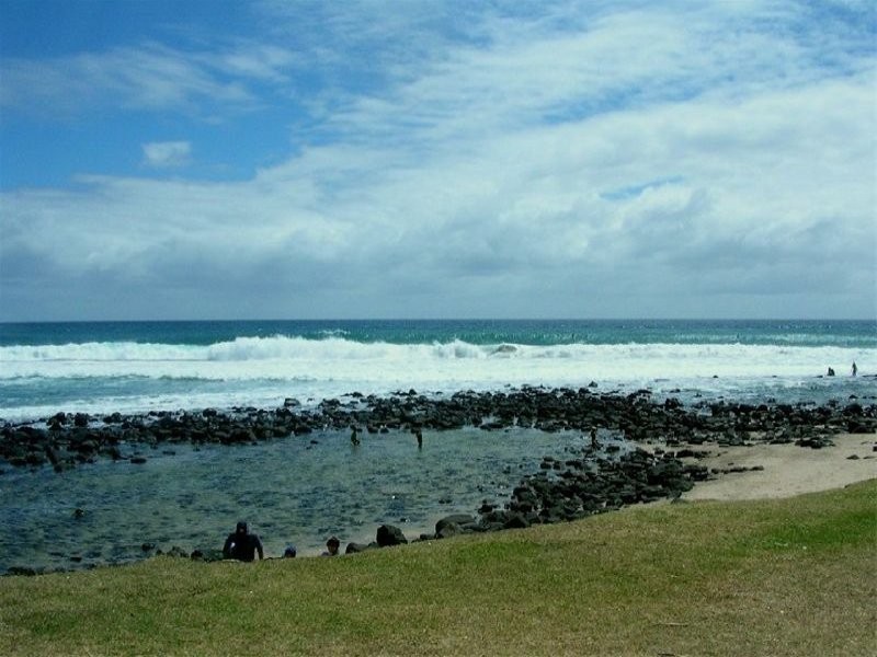 4 George Street E, Burleigh Heads QLD 4220