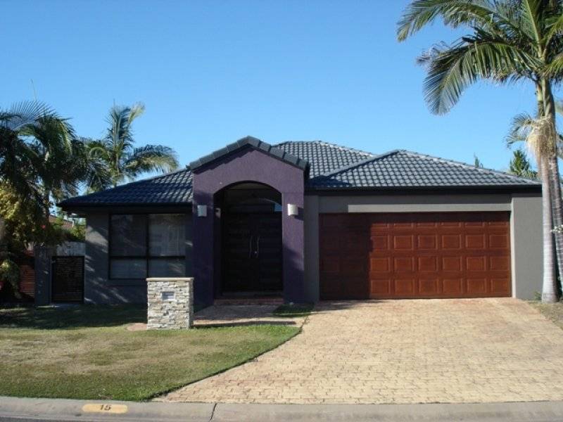 15 Vanderbilt Crt, Varsity Lakes QLD 4227