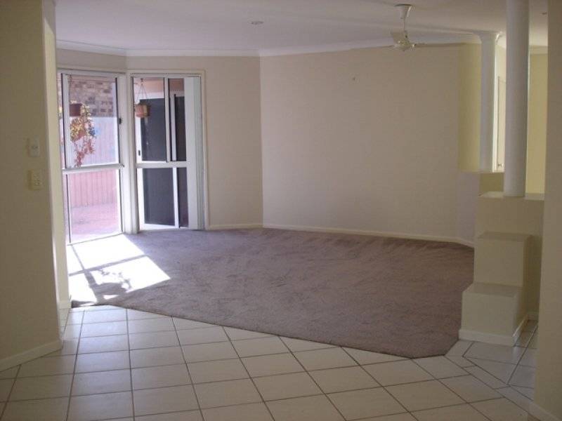 26 Stanford Avenue, Varsity Lakes QLD 4227