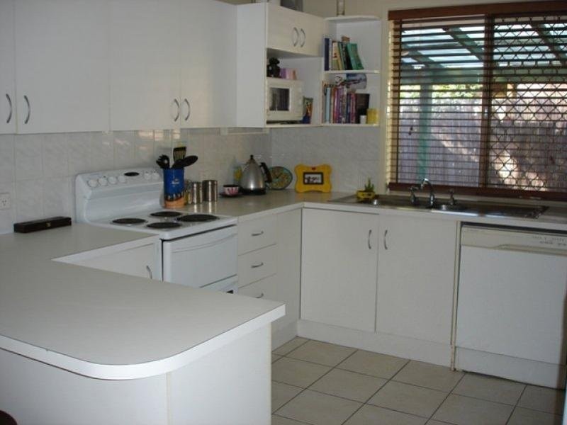 56 Silvabank Drive, Varsity Lakes QLD 4227