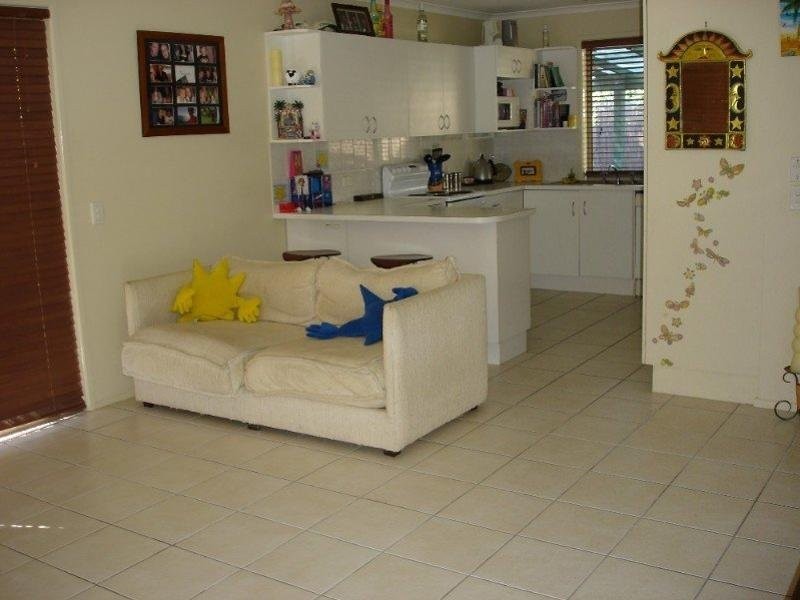 56 Silvabank Drive, Varsity Lakes QLD 4227