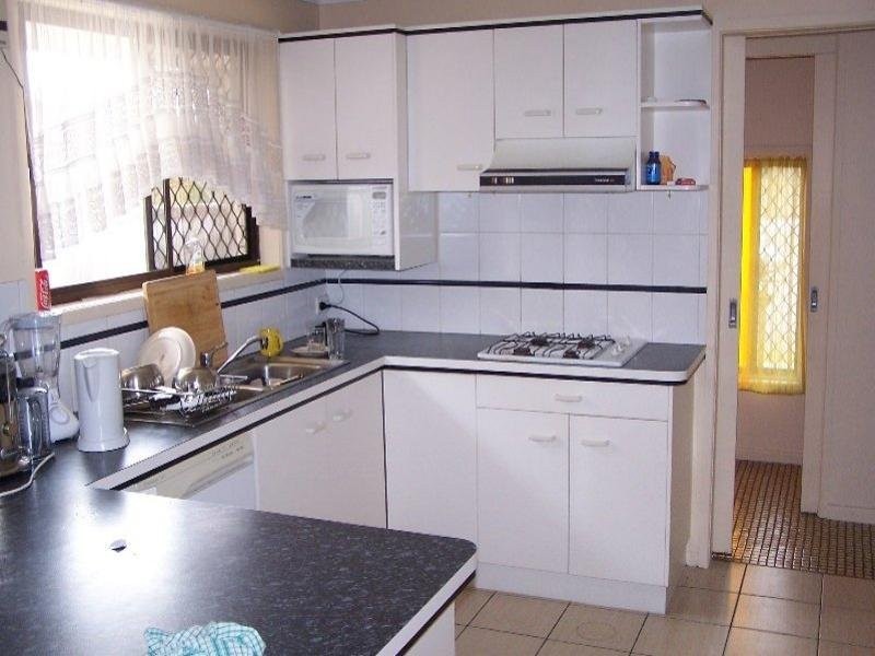 7 Joan Street, Burleigh Waters QLD 4220