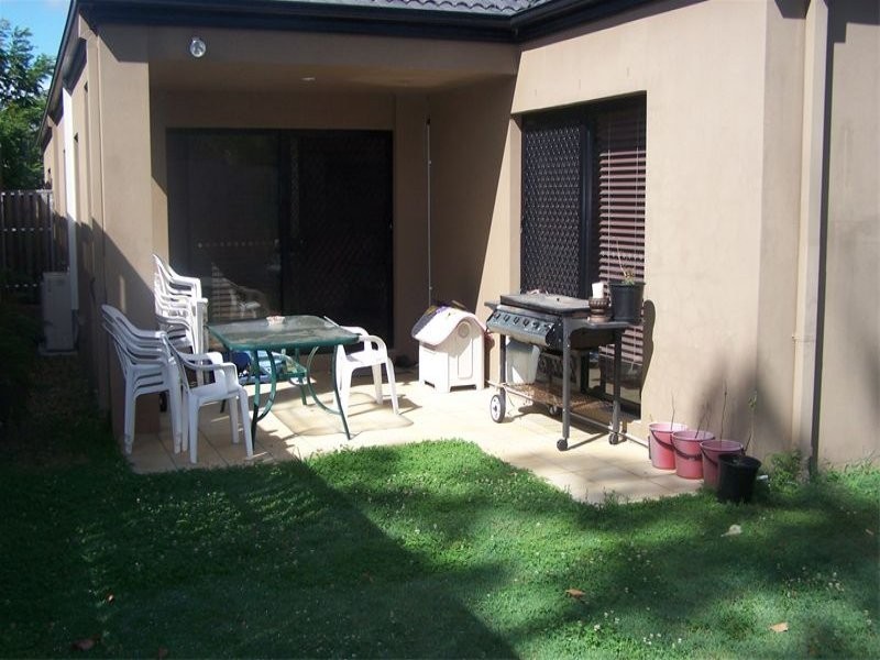 5 Acklin Court, Varsity Lakes QLD 4227
