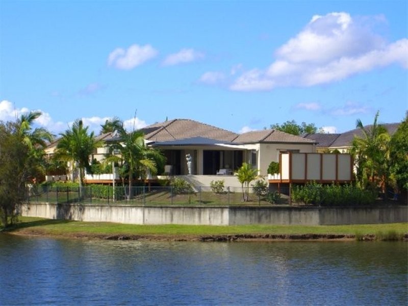 41 Gardendale Drive, Burleigh Waters QLD 4220