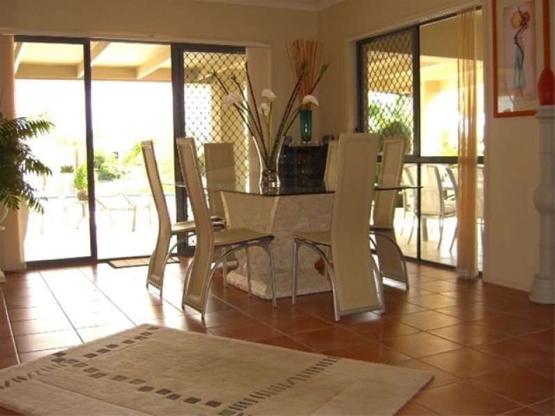 41 Gardendale Drive, Burleigh Waters QLD 4220