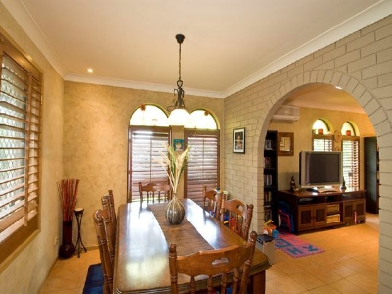 103 Burleigh Street, Burleigh Waters QLD 4220